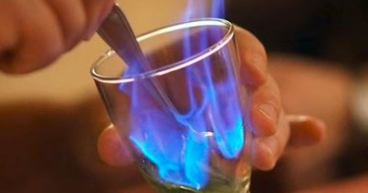 Preparing absinthe PD